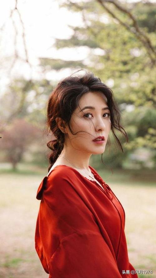 徐百卉和曾黎对比照片