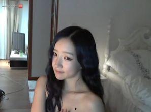 韩国女主播在床上视频,韩国女主播床边私密直播意外走红